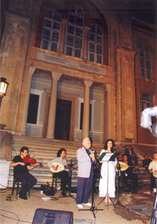 Στη Θεολογική Σχολή της Χάλκης με τον κ. Χρόνη Αηδονίδη, υπό την αιγίδα και παρουσία του Οικουμενικού Πατριάρχη κ.κ.Βαρθολομαίου (2004).